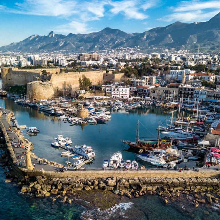 antik girne limani girne